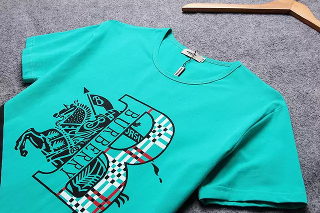 burberry t-shirt design pour hommes big letter green
